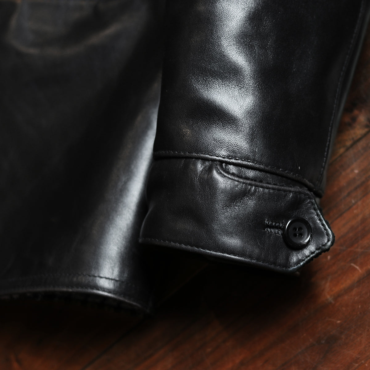 CRANK Vacchetta Horsehide col.Black