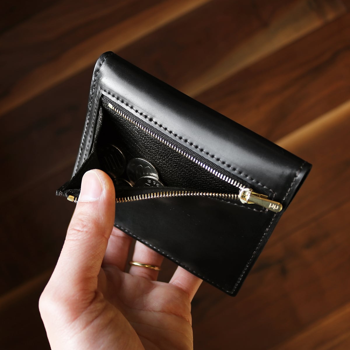 LOM - Horween Shell Cordovan col.Black