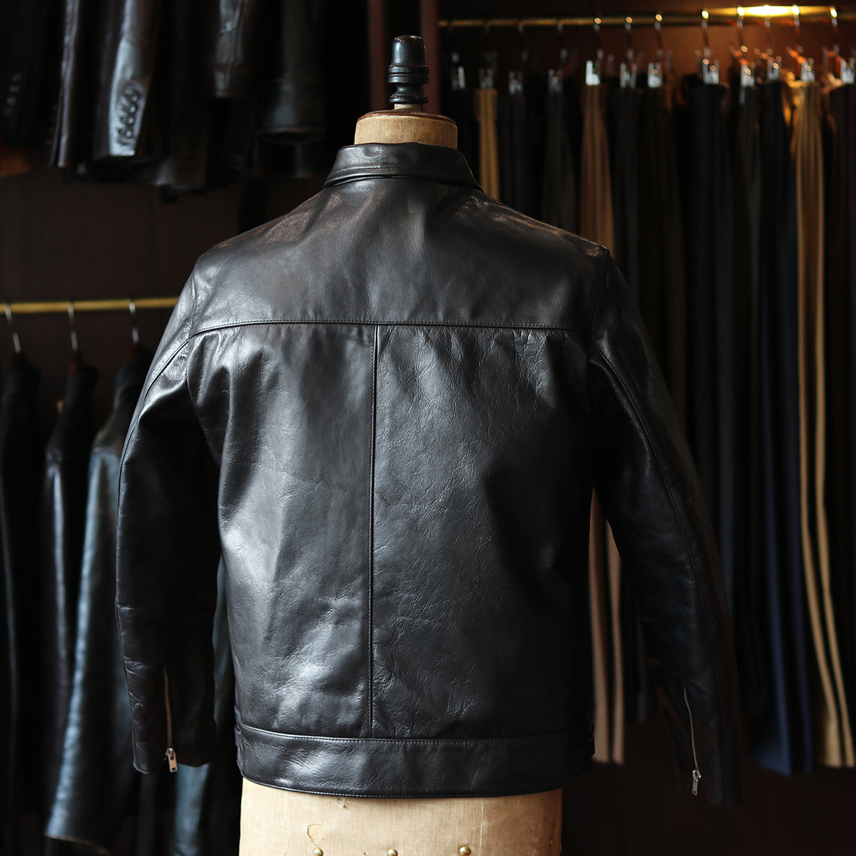 BASE Horsehide col.Black