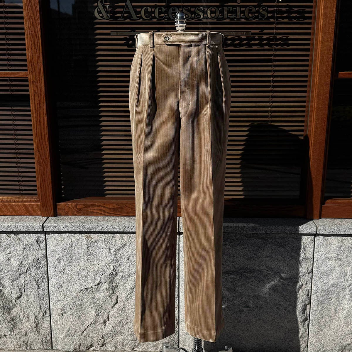 FORT - Brisbane Moss 8 Wale Corduroy col.Taupe