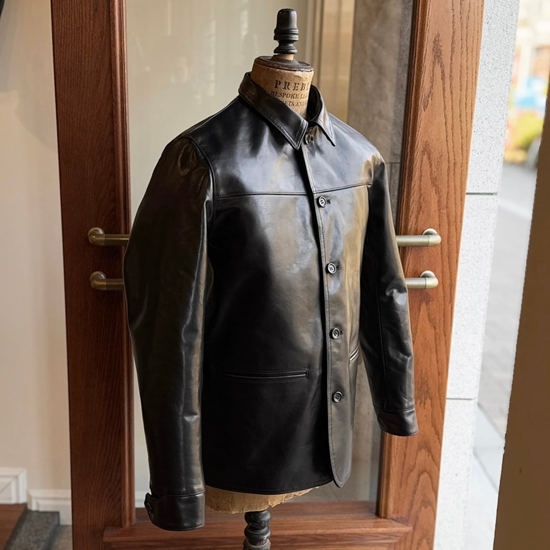 CRANK Horsehide col.Black