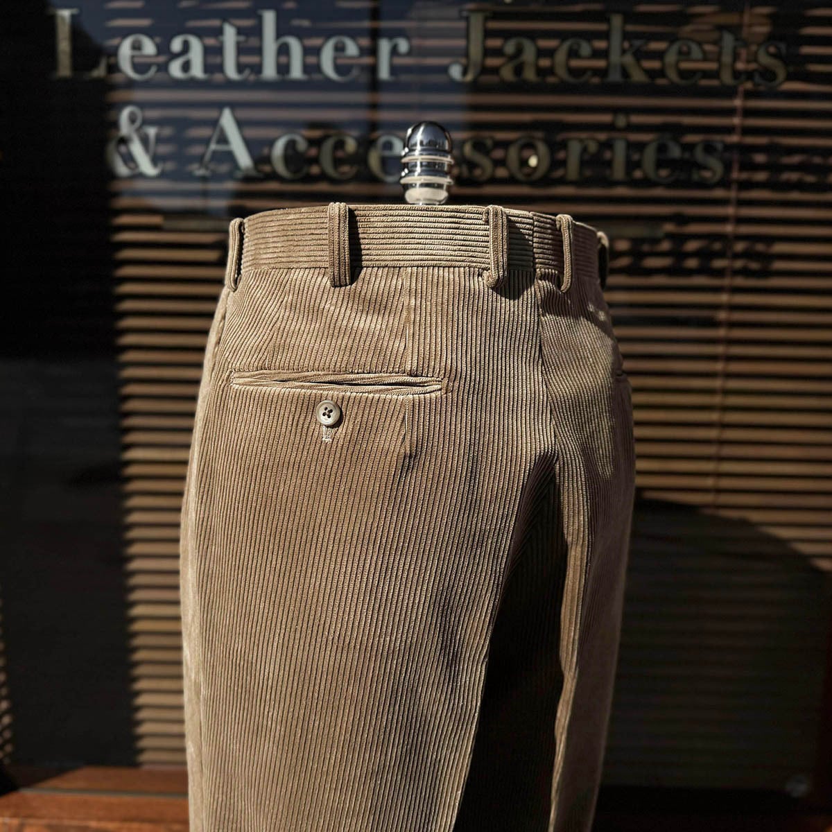 FORT - Brisbane Moss 8 Wale Corduroy col.Taupe