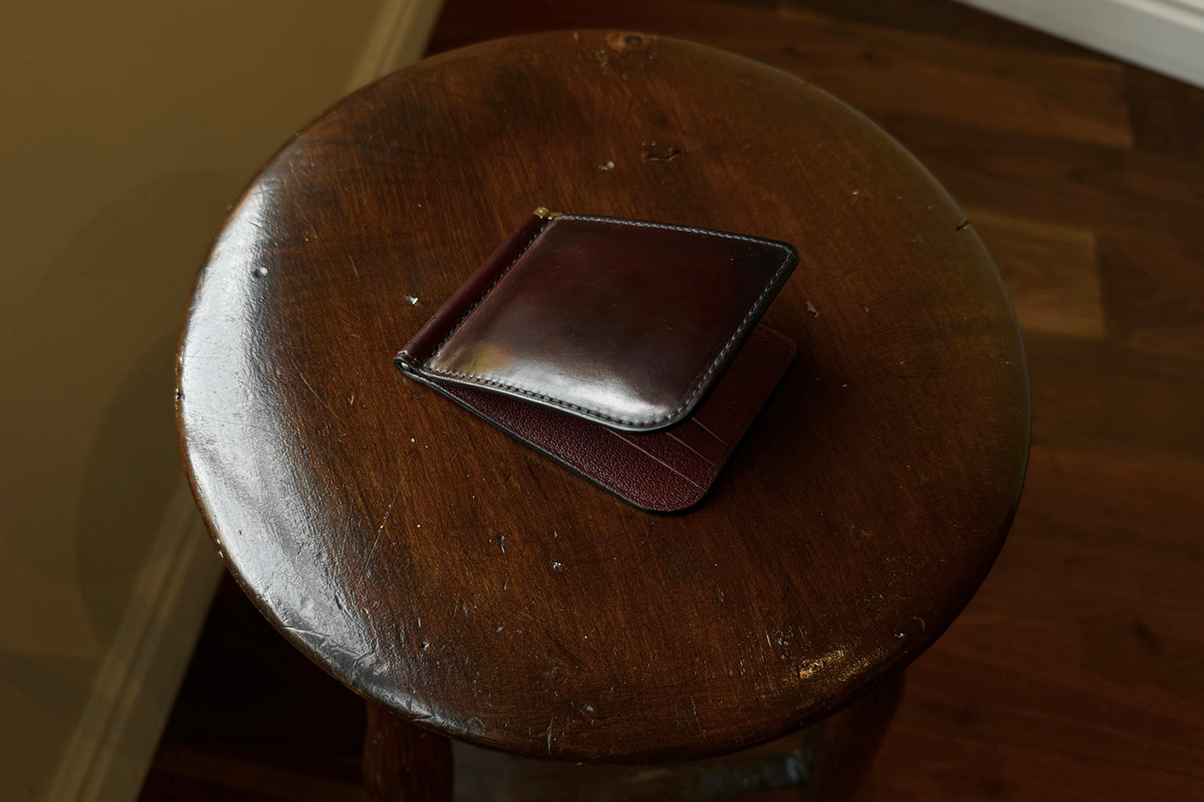 Custom Wallet - THOMAS