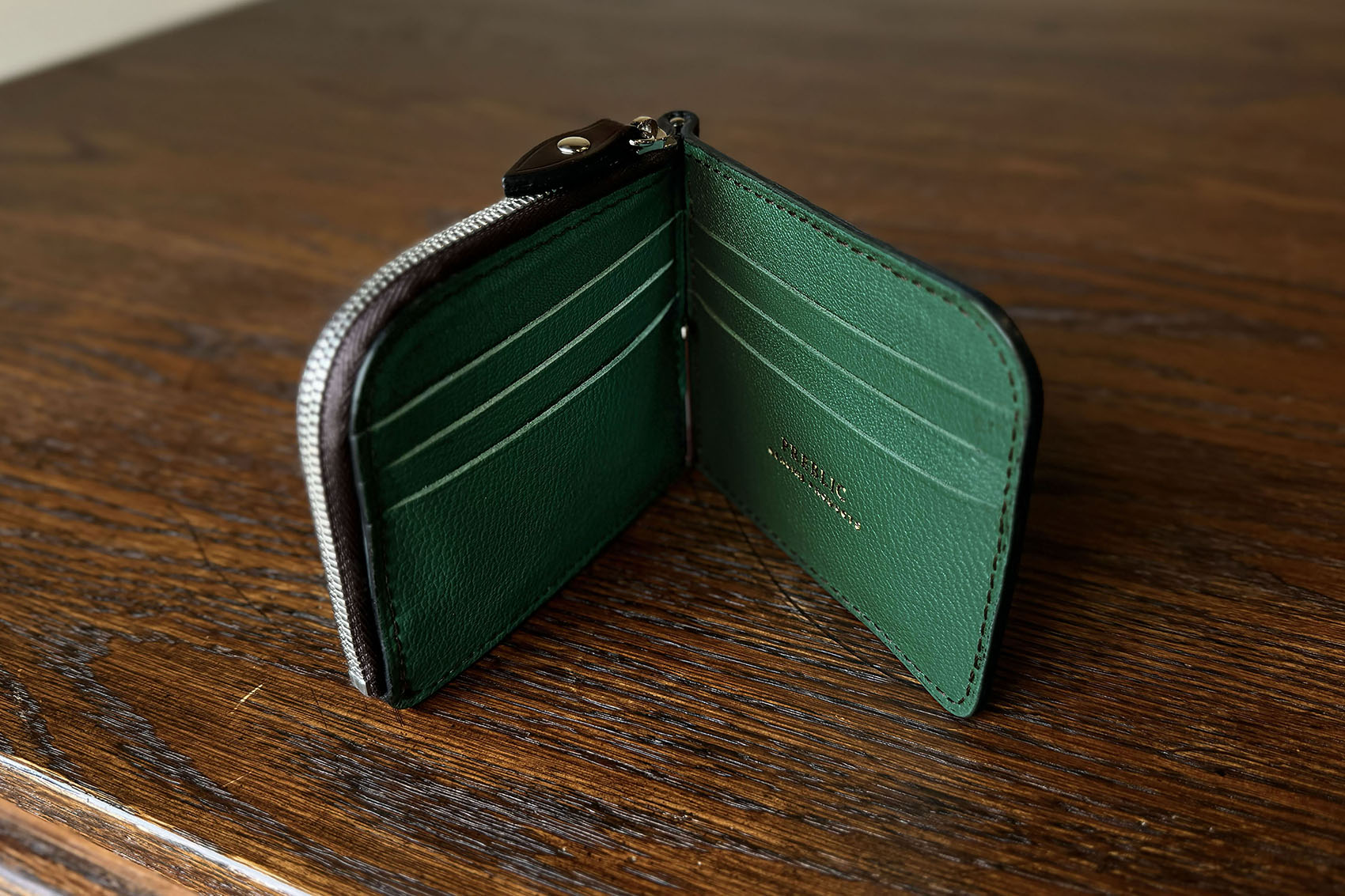 Custom Wallet - THOMAS