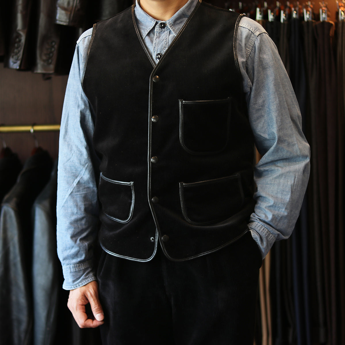 CARBON Brisbane Moss Corduroy col.Black