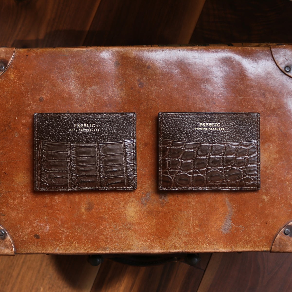 PLET - Saddle Pull-Up x Crocodile col.Dark Brown
