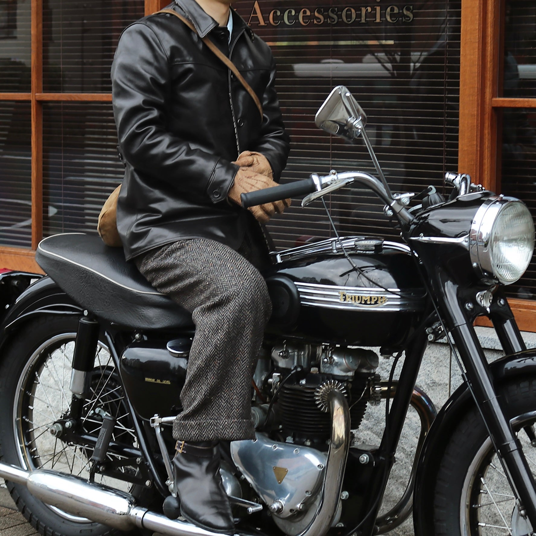 CRANK Vacchetta Horsehide col.Black